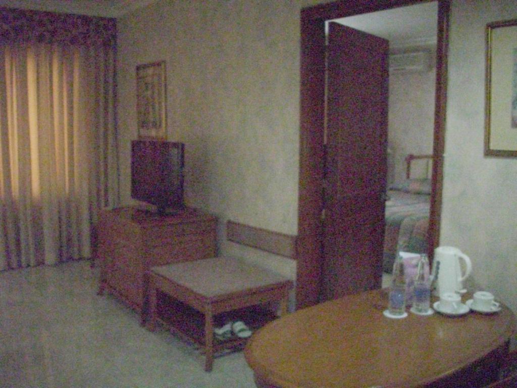 Penta Cirebon Hotel Ngoại thất bức ảnh